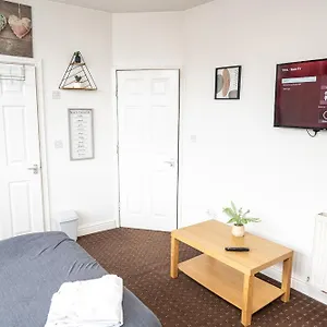 Apartment Bvapartments Deighton, Huddersfield